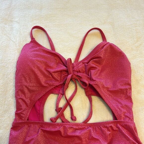NWT - VICTORIA'S SECRET SWIM Ruched Shine Cutout One-Piece Swimsuit - Size Med - Picture 6 of 12